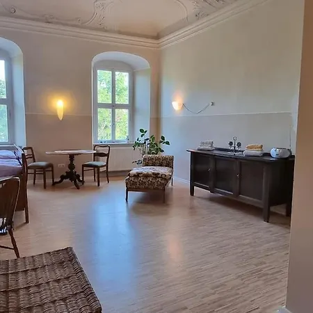 شقة Schloss Kirchschoenbach Bei بريكسنشتات